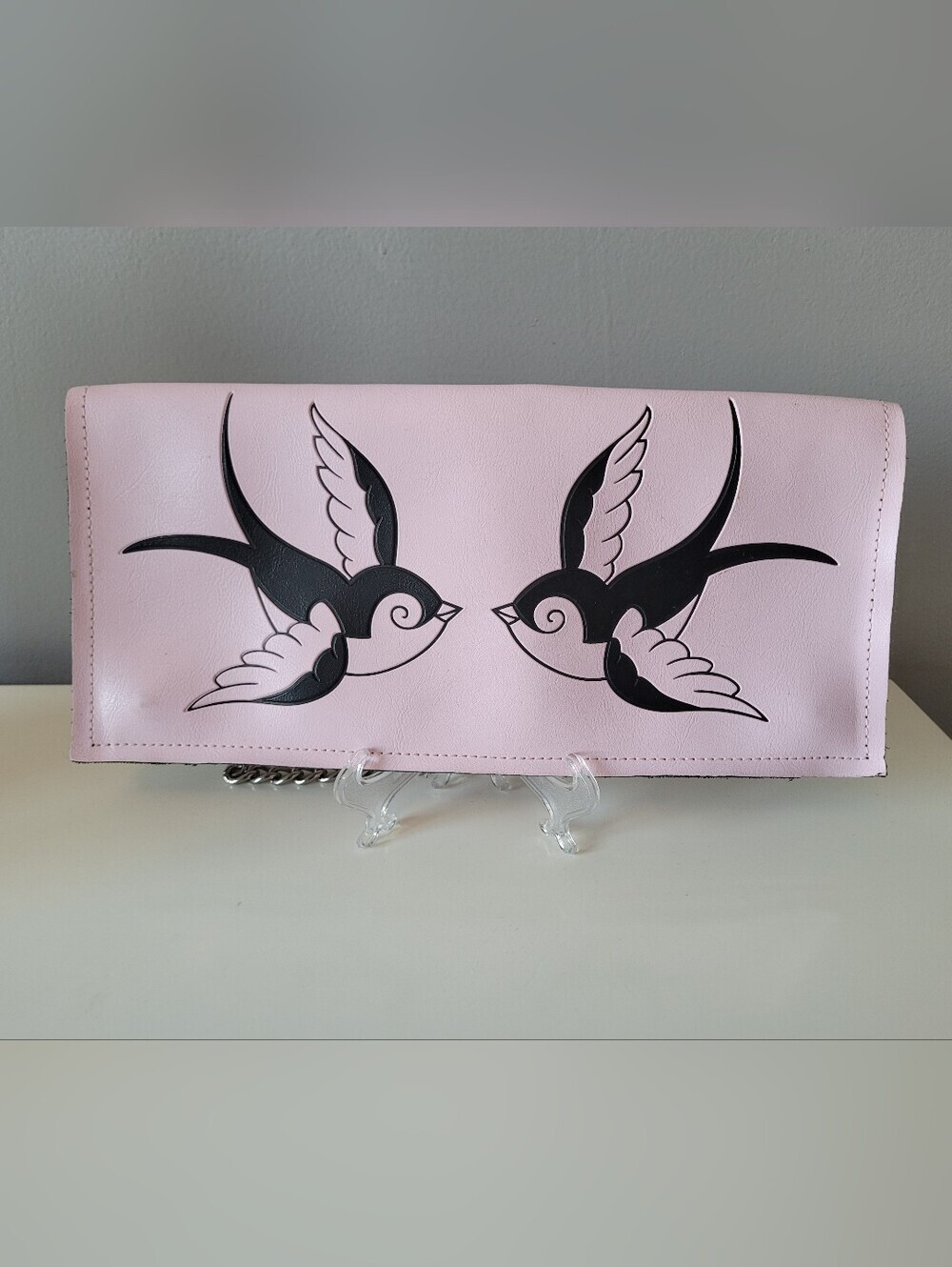 Lux De Ville Sparrow Clutch With Chain Strap, VGUC